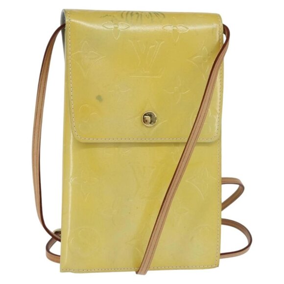 LOUIS VUITTON Monogram Vernis Walker Wallet Lime Yellow